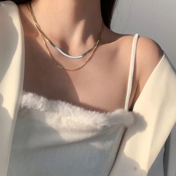 NEW Gold Snakechain Layered Herringbone Necklace - Picture 3 of 9